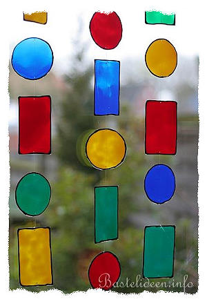Basteln mit Kindern - Bastelideen - Window Color Mobile 