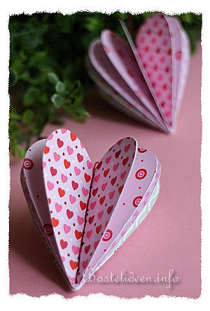 Basteln mit Papier - Valentinstag Bastelidee - 3-D Papier Herz