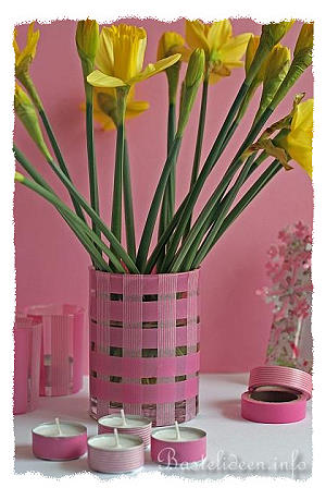 Frhlingsbasteln - Vase, Teelichter und Teelichtglser