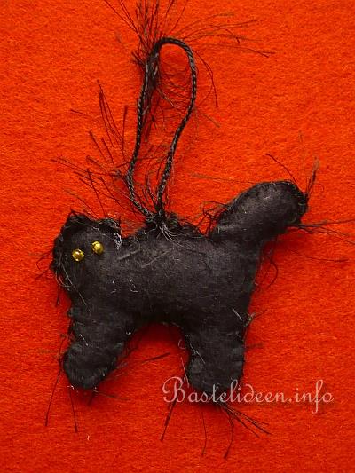 Halloweenbasteln - Schwarze Katze-Anhnger aus Filz