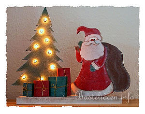 Weihnachten - Holzbasteln - Laubsgearbeit - Weihnachtsmann mit Weihnachtsbaum