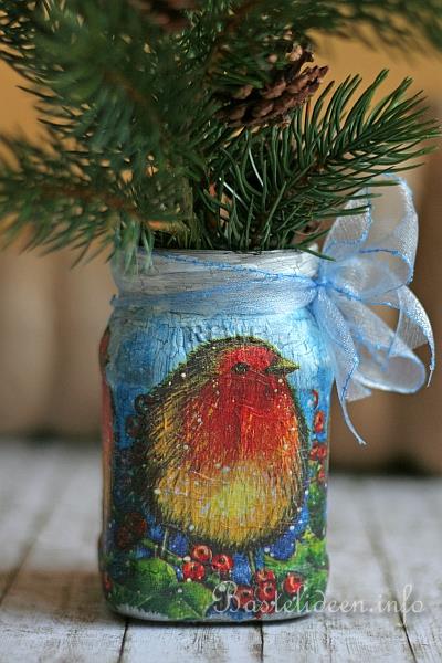 Weihnachtsbasteln - Recycling - Serviettentechnik - Rotkehlchen Vase 1