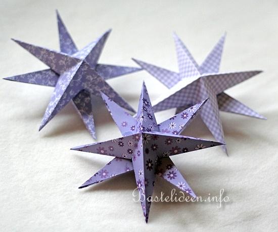 Weihnachtsbasteln mit Papier - 3D Sternen in Lila 3