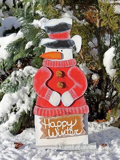 Basteln mit Holz - Weihnachtsbasteln - Schneemann mit Schneeflocken