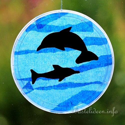 Basteln mit Kindern - Fensterbild mit Delfine