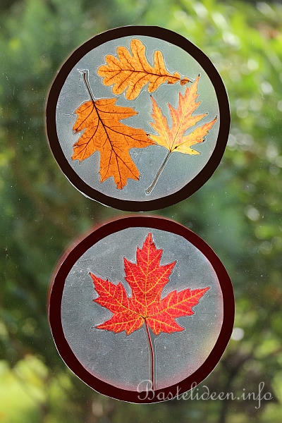 Basteln mit Kindern - Fensterbilder mit Herbstblättern 1