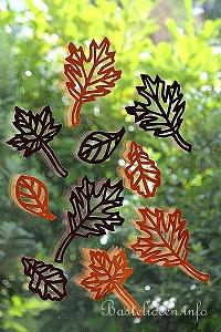 Blätter aus Papier - Fensterbild