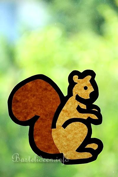 Fensterbild mit Eichhörnchen