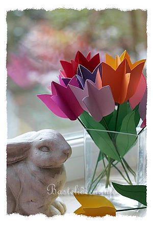 Frühlingsbasteln mit Papier - Papier-Tulpen