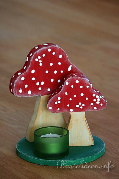 Holzbasteln - Tischdekoration mit Pilzen und Teelicht