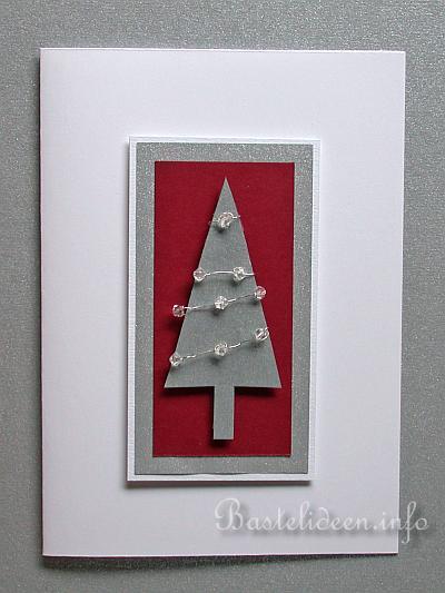Weihnachtskarte basteln - Weihnachtsbaum mit Perlenschmuck