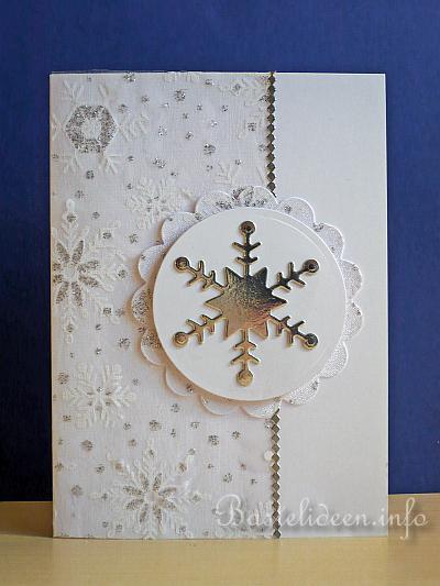 Weihnachtskarte mit Schneeflocke